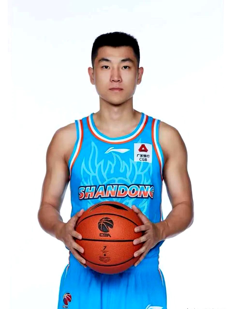 今夜突围战来临，山东男篮围绕英超官宣签约，目标明确，细节决定成败的简单介绍爱游戏官方网站